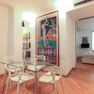 https://hozyhome-brera-lovely-accomodation.it-lombardy.com